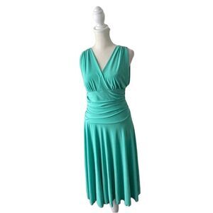 Arielle sleeveless ruched dress size medium